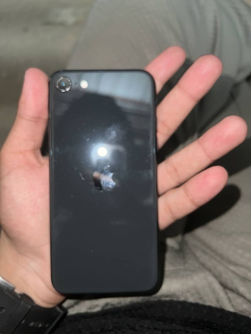 Apple iPhone SE 3