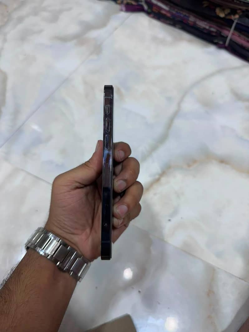 Apple iPhone 12 Pro 2