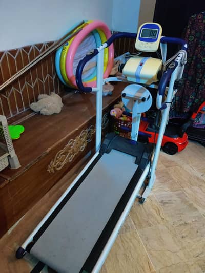 Treadmil 4 in 1l (Running Machine) 10/9