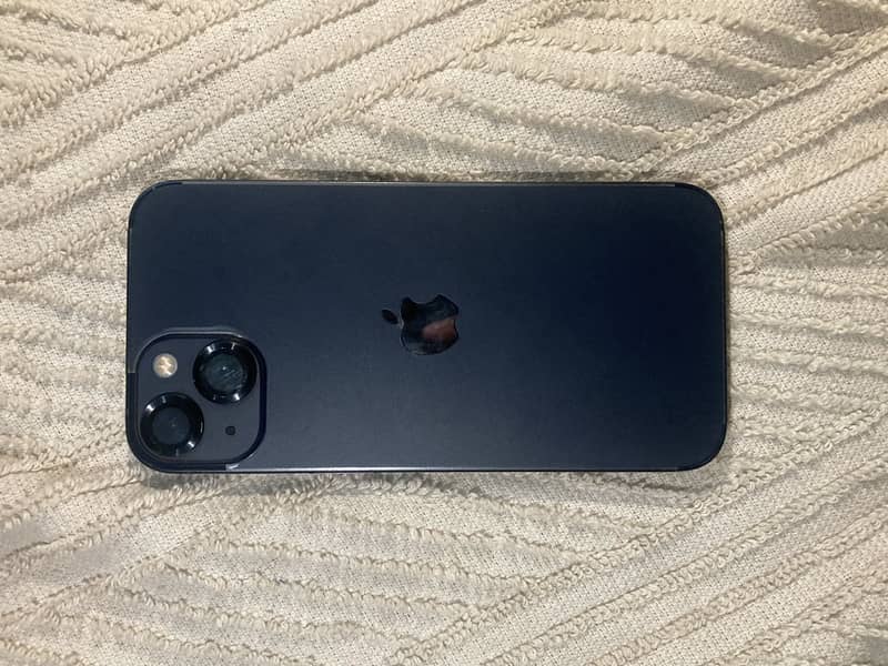 Apple iPhone 13 2