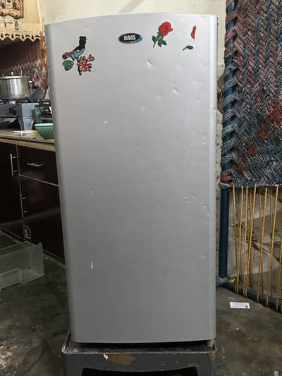 Hass delux cmpony ki fridge h