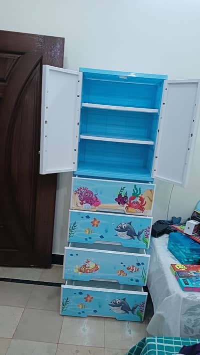 Full-size kids almari