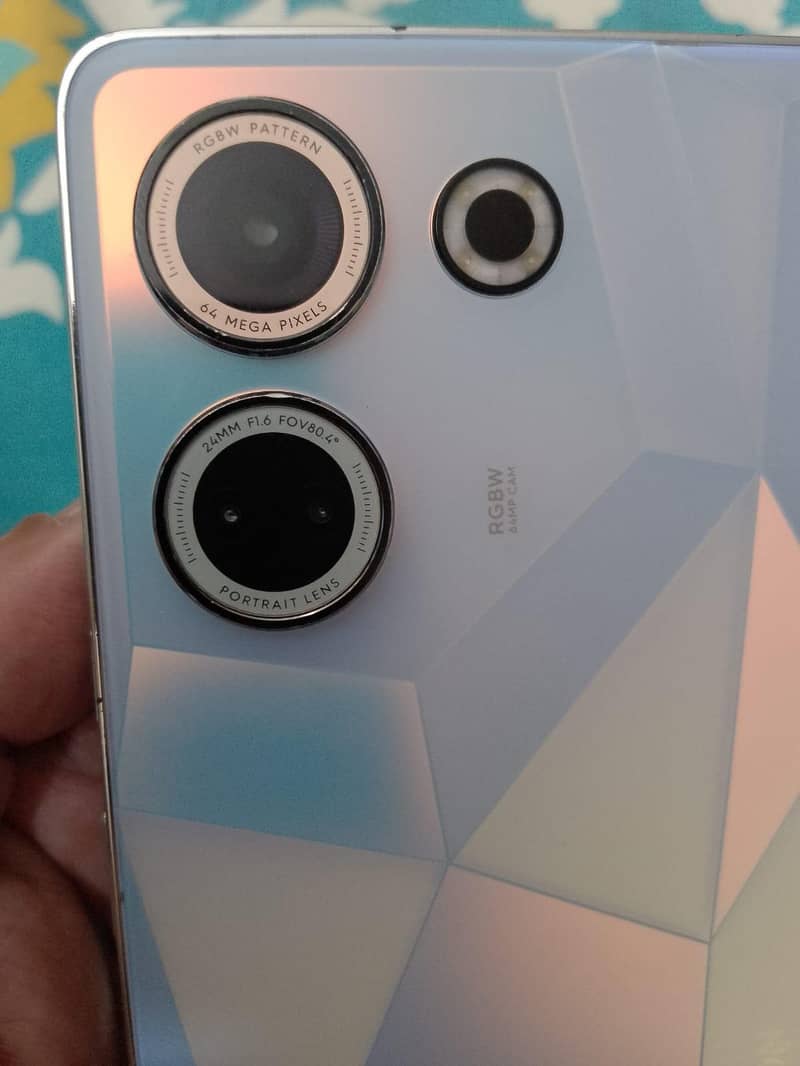 Tecno CAMON 20 1