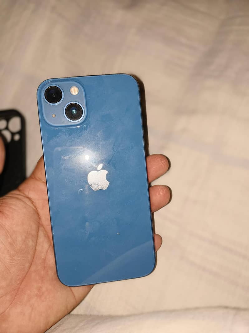 Apple iPhone 13 3