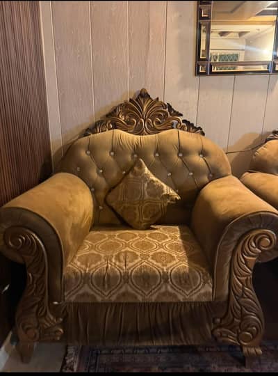 3 seater almost new 3 2 and 1 sofa set for sale