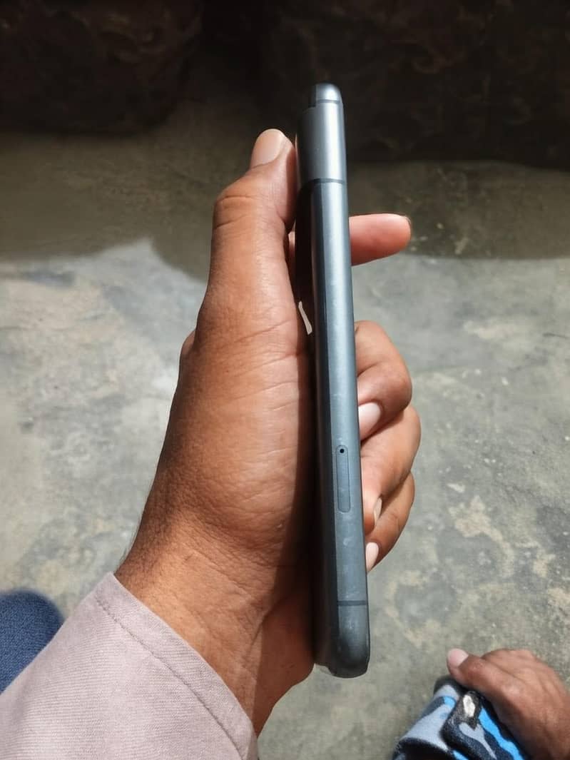 Google Pixel 8 1