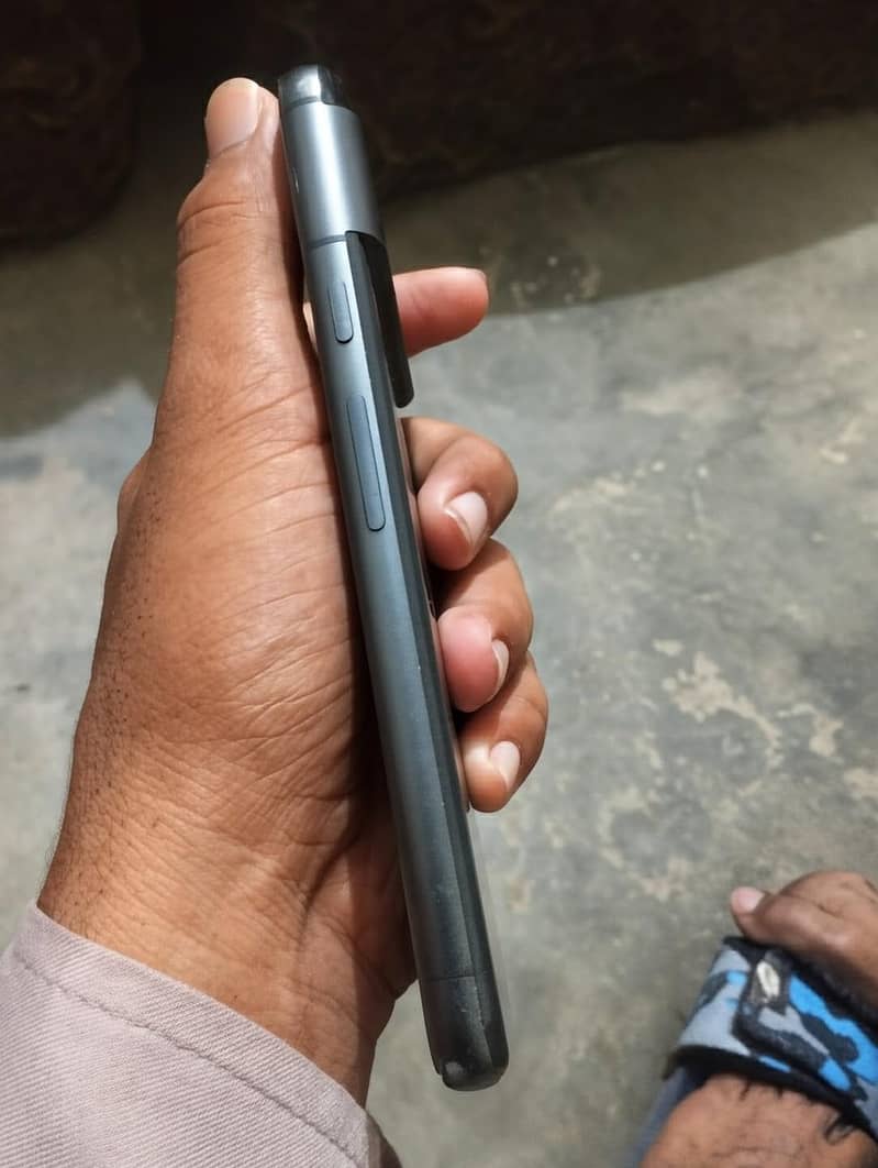 Google Pixel 8 5