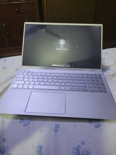 Dell Inspiron 15 5502 - Core i7 11th Gen | 16gb RAM | 512gb NVMe SSD