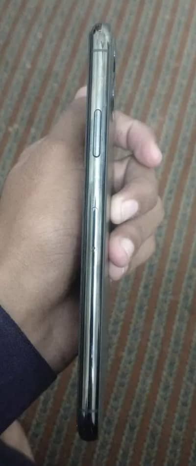 Apple iPhone 11 Pro 64 gb pta Offical