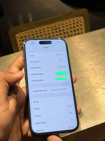 Apple iPhone 15