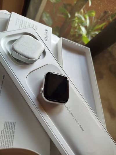 Apple Watch Series 11 46mm - 100% Battery Health