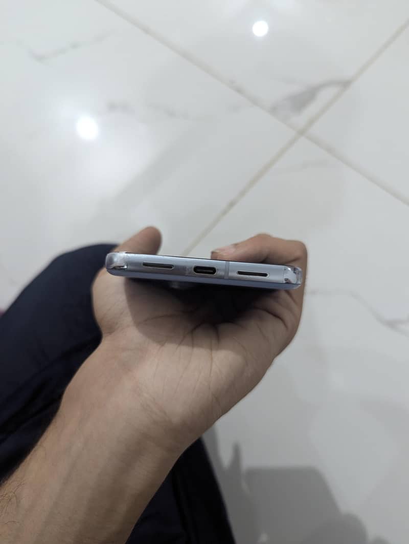 Google Pixel 8 Pro 4