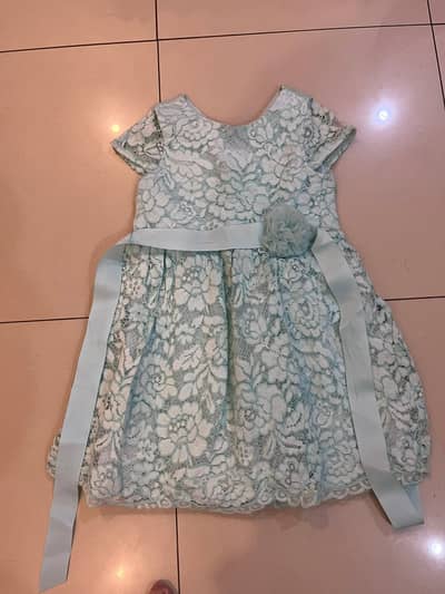 Girl's Dress from Mini Minors size 2/3 years. . for 1,000