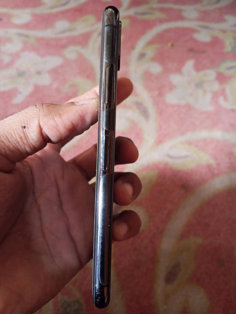 Apple iPhone X 1