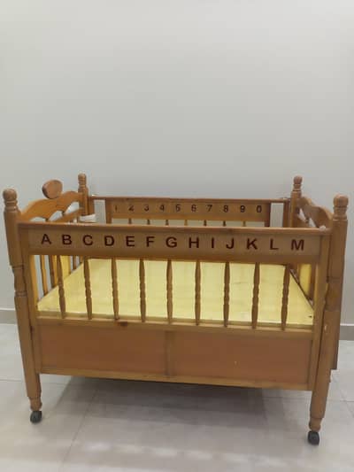 Barely Used Baby Cot - Give Your Little One the Gift of Cozy Sleep