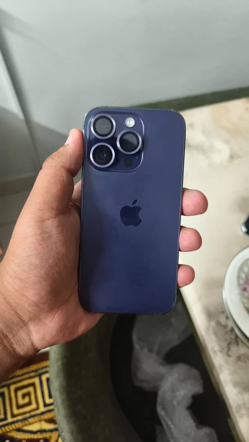 Apple iPhone 14 Pro 0