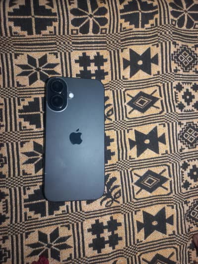 Apple iPhone 16