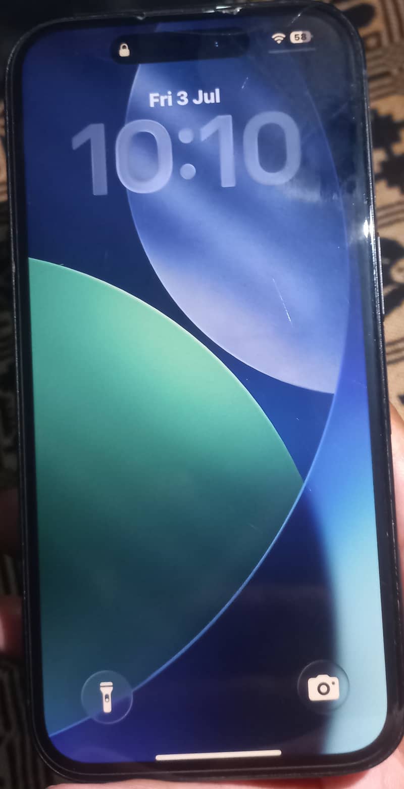 Apple iPhone 16 5