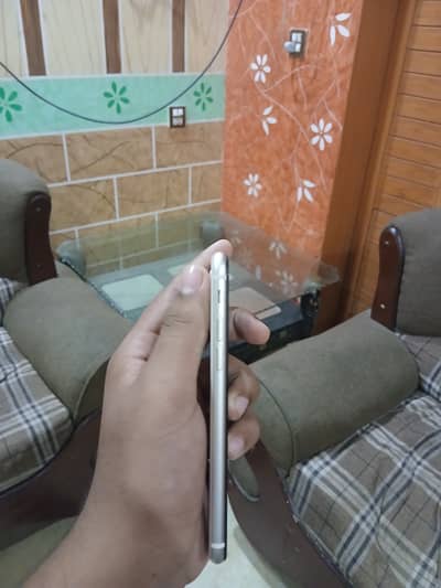 Apple iPhone SE