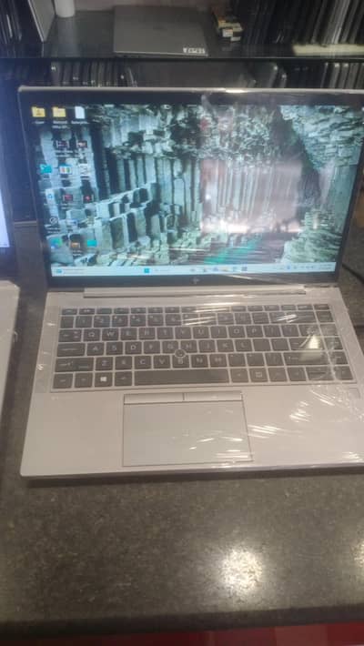 HP zbook 15  i7 8th generation 32   Quadro   workstation