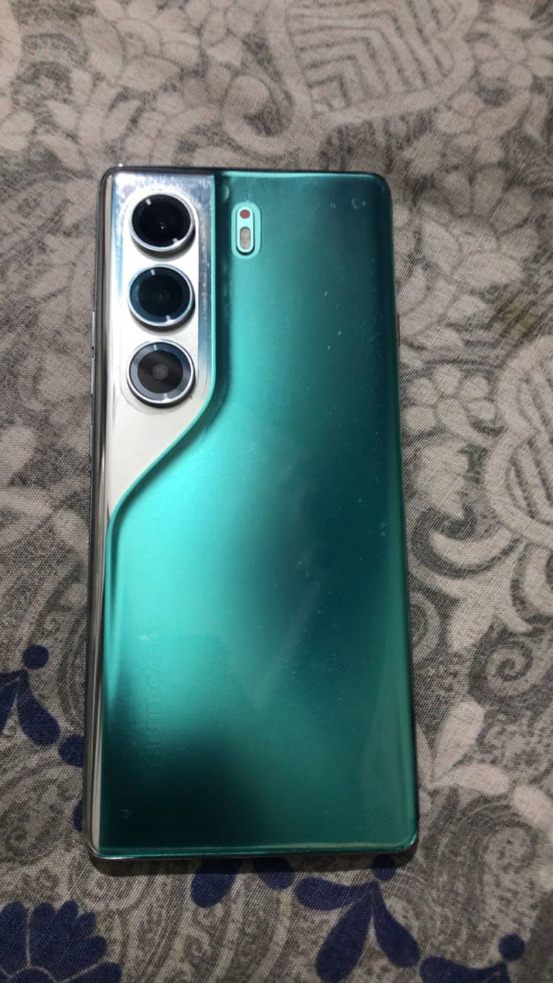 Tecno 40 pro 2