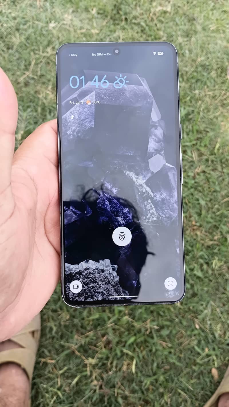 Google Pixel 8 Pro 2
