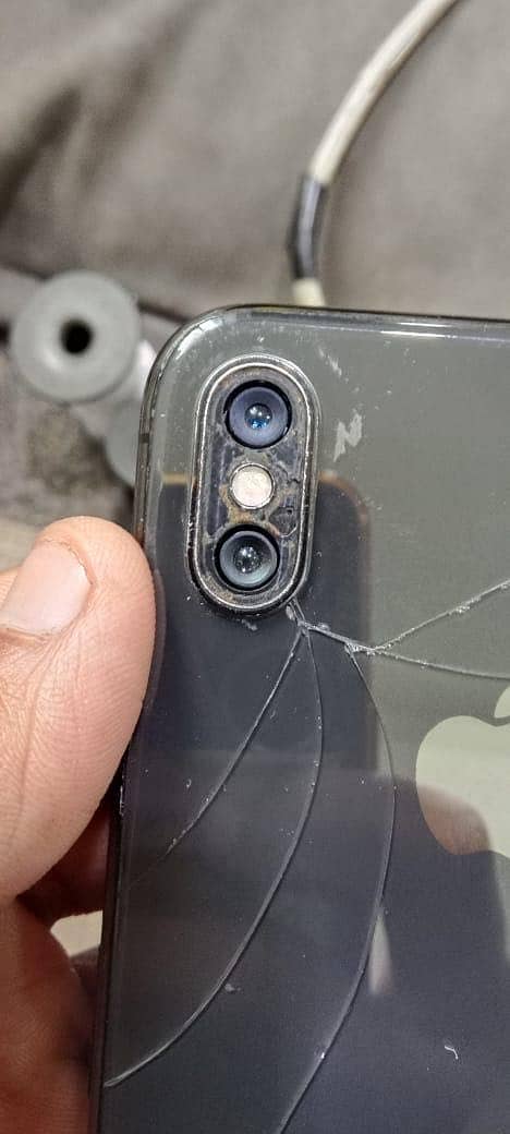 Apple iPhone X 5