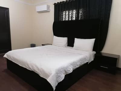 Couple Guest House  Near  Teen Talwar Clifton