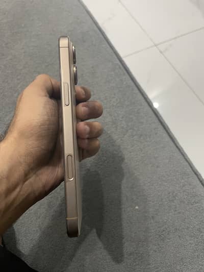 Apple iPhone 16 Pro Max