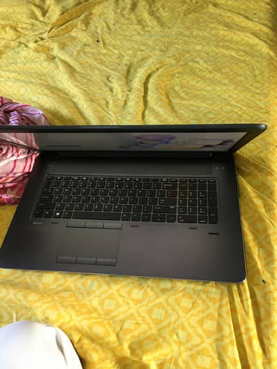 HP zbook 17 G3 mobile station