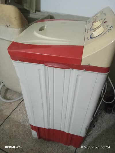 Clothes Dryer for Sale – Excellent Condition