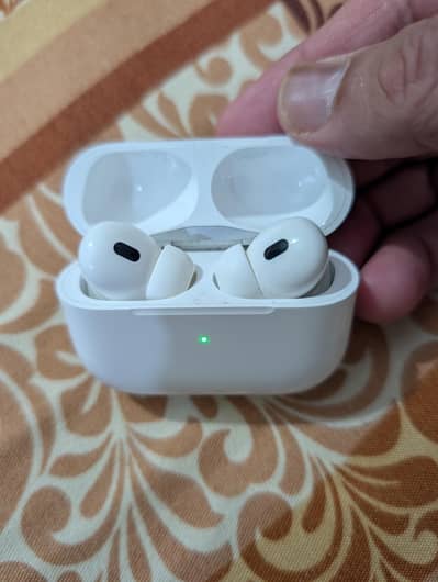 apple airpods pro 2 with ANC original 10/10 condition