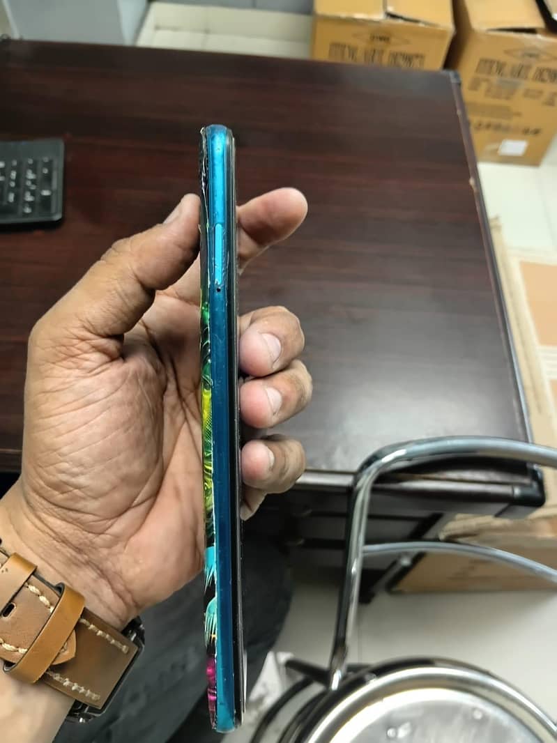 Xiaomi Redmi Note 9S 0