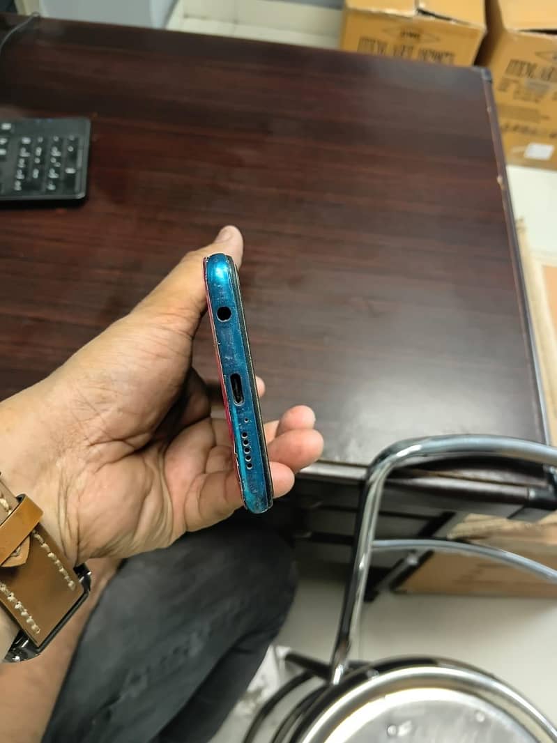 Xiaomi Redmi Note 9S 4