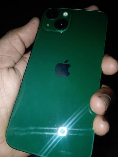 Apple iPhone 13
