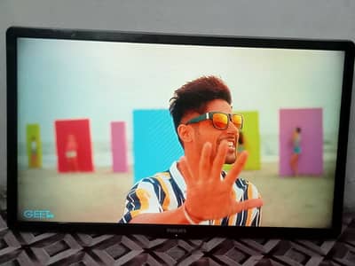42inches LCD FOR SALE