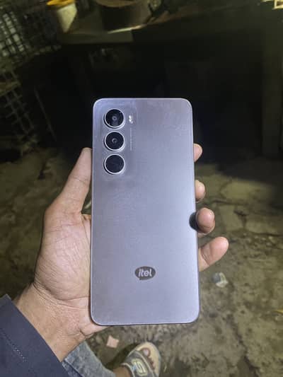 Itel A100