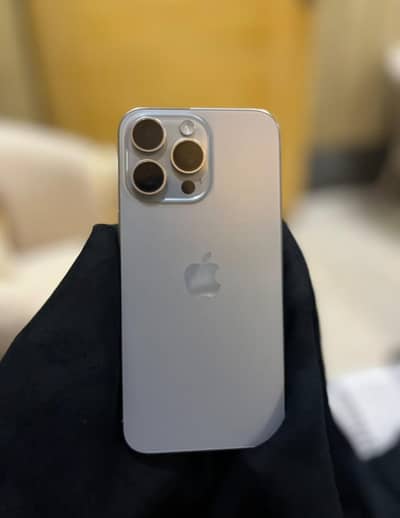 Apple iPhone 15 Pro Max