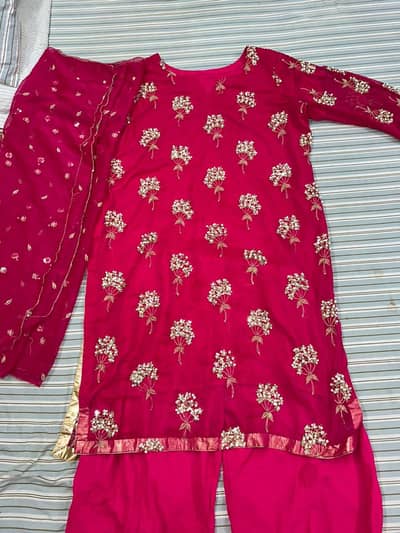 Stylish Pink Embroidered Suit with Dupatta Condition 10/10