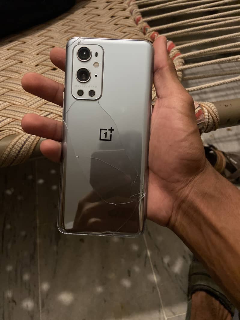 One Plus 9 Pro 0