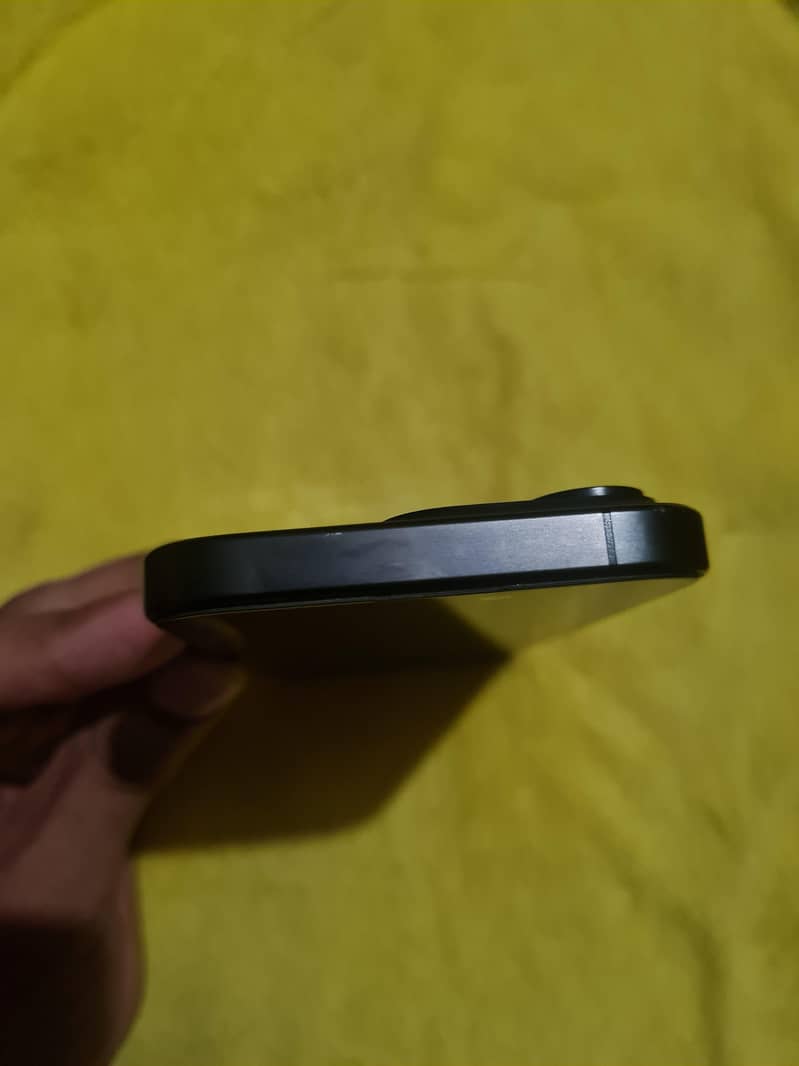 iPhone 15 Pro 2