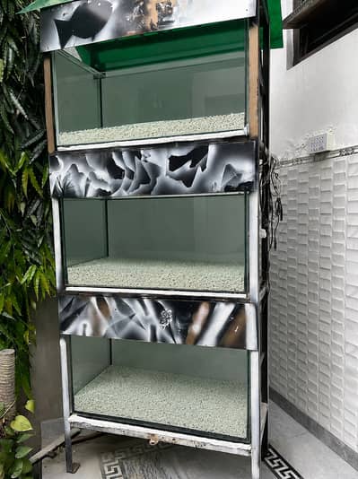 Fish aquarium for sell very good condition interested person dm