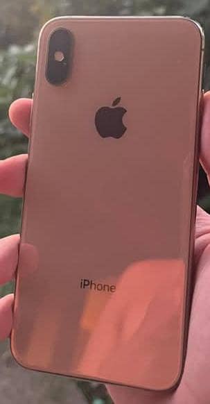 Apple IPhone XS In Gold Color For Sale