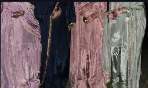 three piece suit short shirt, farshi shalwar ,dupatta