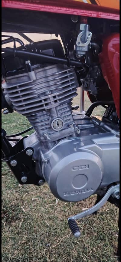 125cc Honda 2026 model Red Colour 0317 0688852