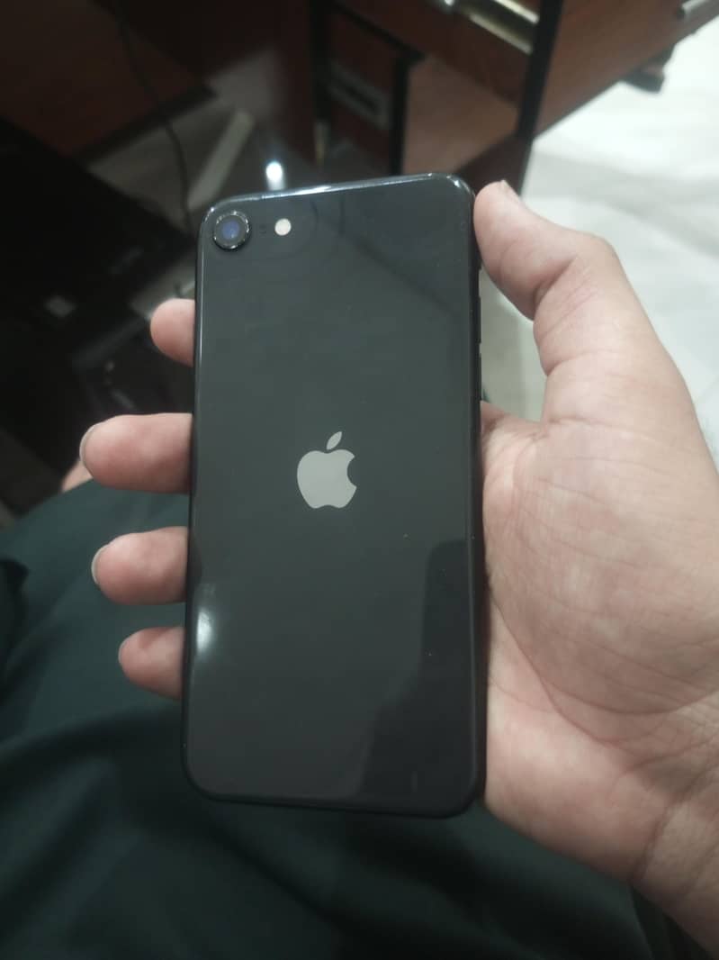 iPhone SE 3
