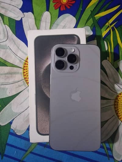 I phone 15 pro max 256gb