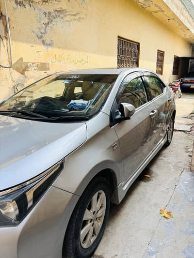 Toyota Corolla Altis Grande 2015