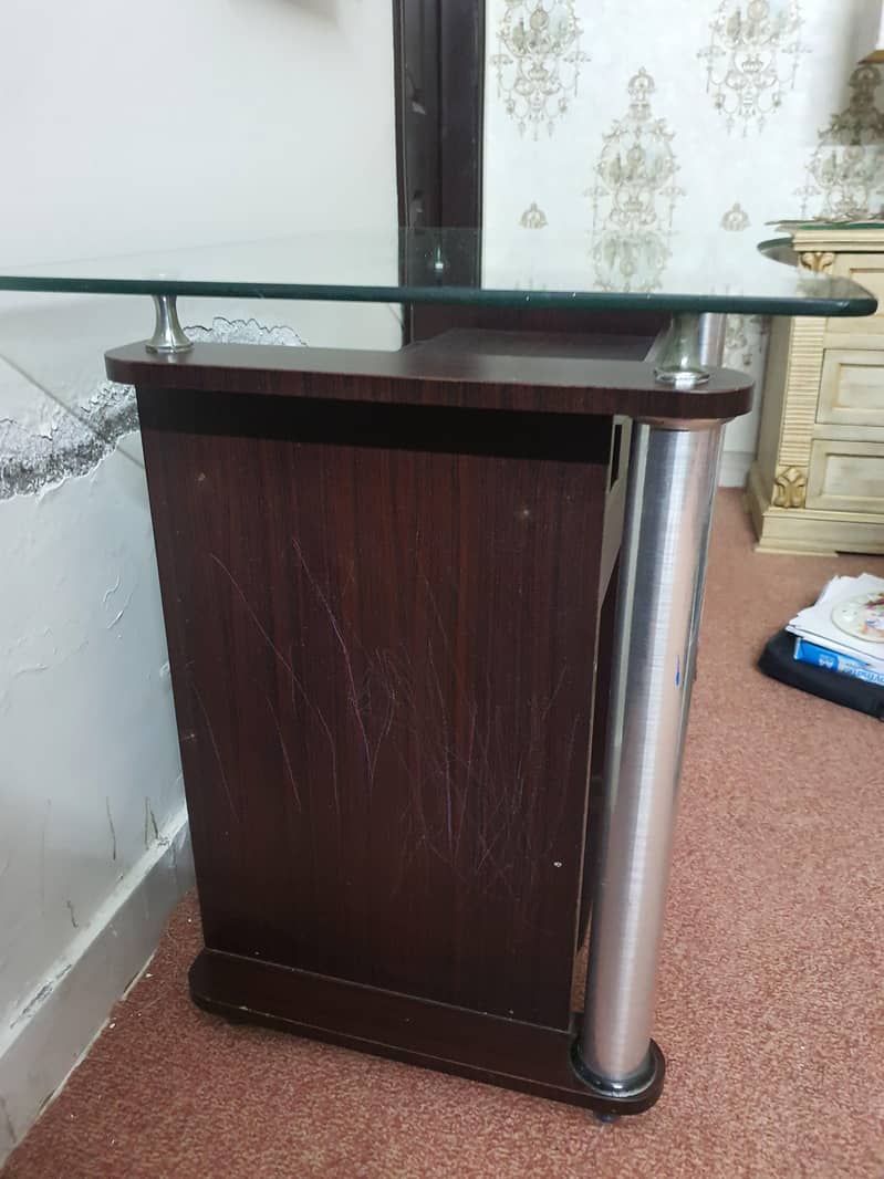 Computer Table 3