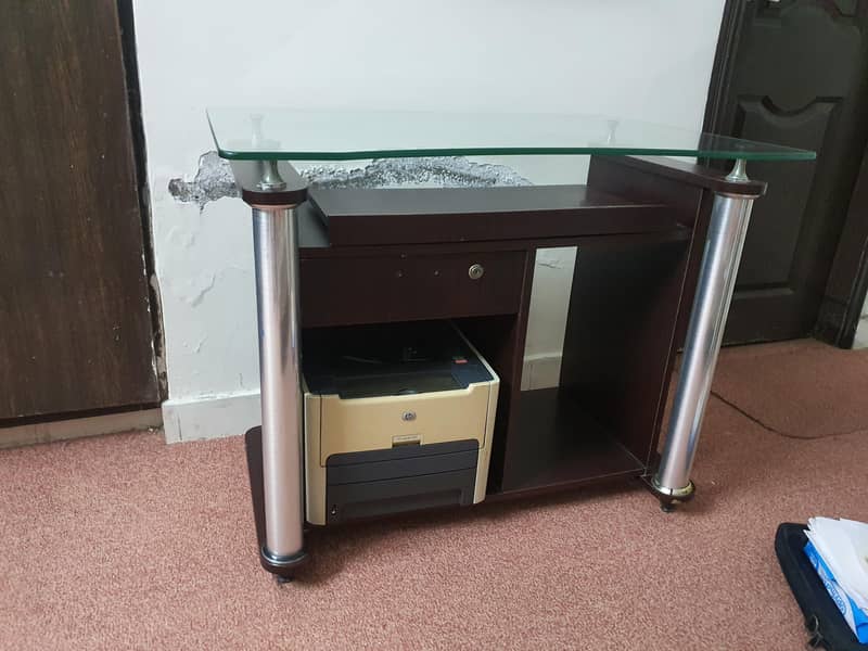 Computer Table 6